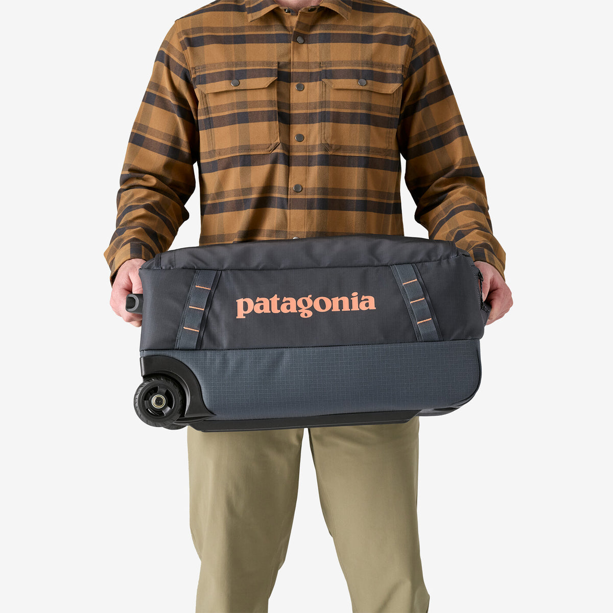 Patagonia　Black Hole Wheeled Duffel 40L Patagonia Black Hole Wheeled 40L Duffel - Onion River Outdoors