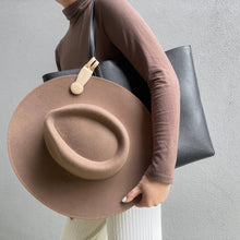 Load image into Gallery viewer, HAT Clip- Klipsta Magnetic Hat Clip