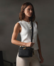 Load image into Gallery viewer, Tumi - Voyageur - Teghan Crossbody
