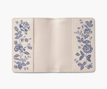 Load image into Gallery viewer, English Rose Passport &amp; Luggage Tag Set
