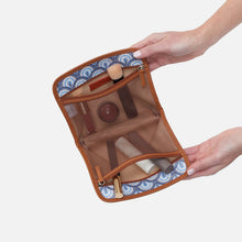 Load image into Gallery viewer, Hobo - Beauty Cosmetic Case Large Soft Ocean
