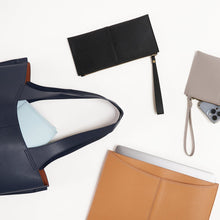 Load image into Gallery viewer, Hobo - Vida Tote
