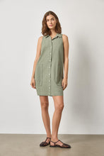 Load image into Gallery viewer, Lilla P - Sleeveless Pleat Pocket Dress
