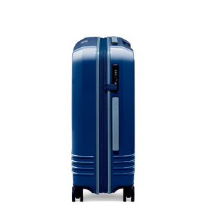 Roam Luggage - Expandable Medium Spinner Newport Navy