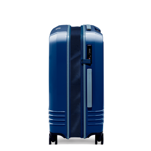 Roam Luggage - Expandable Medium Spinner Newport Navy