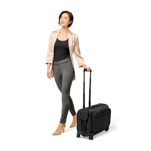 Briggs & Riley - Baseline - Wide Carry-On Wheeled Garment Spinner