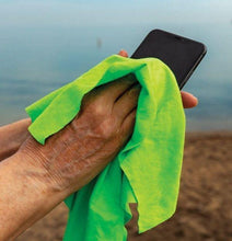 Load image into Gallery viewer, Travelon - On the Go Antimicrobial Cloth Set
